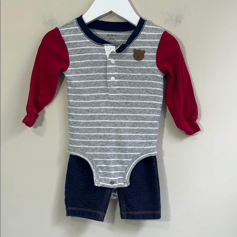 Carter’s Baby Boy Long Sleeve Outfit Size 9 Months